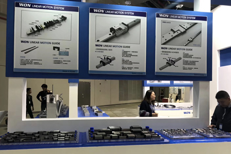 如何選擇合適的直線(xiàn)導(dǎo)軌